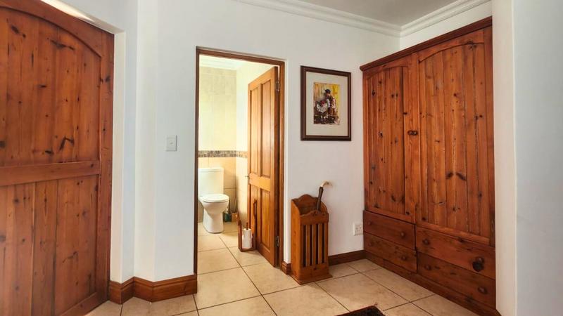 To Let 4 Bedroom Property for Rent in Mossel Bay Golf Estate Western Cape